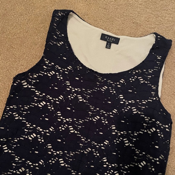 Kaari Blue Women’s Sleeveless Blouse-Navy lace overlay & white-EUC-Size Small - Picture 2 of 10